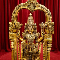 Brass Perumal With Thiruvachi