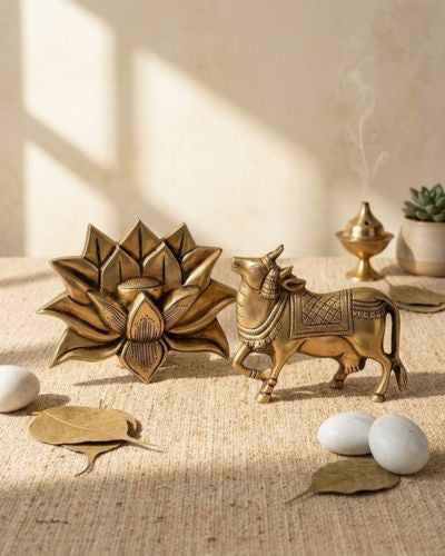 Brass Kamdhenu Antique Cows &amp; Lotus - Set of 3&nbsp;